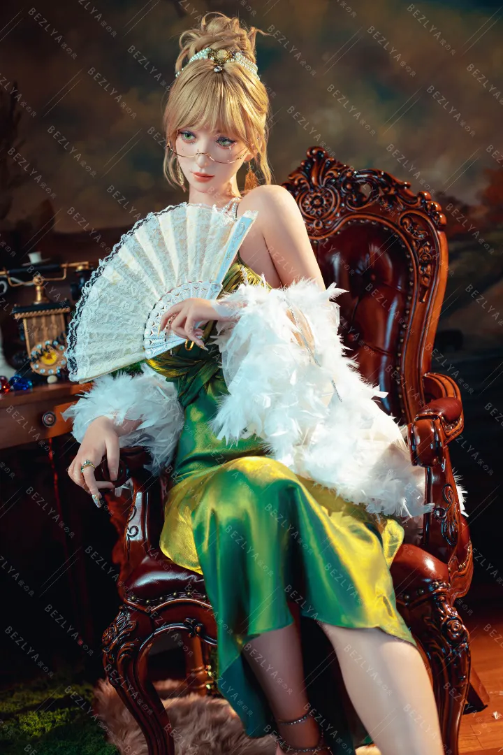 167cm (5ft6) F罩杯 輕量化 矽膠 性愛娃娃 活動下巴 头部 Angelica